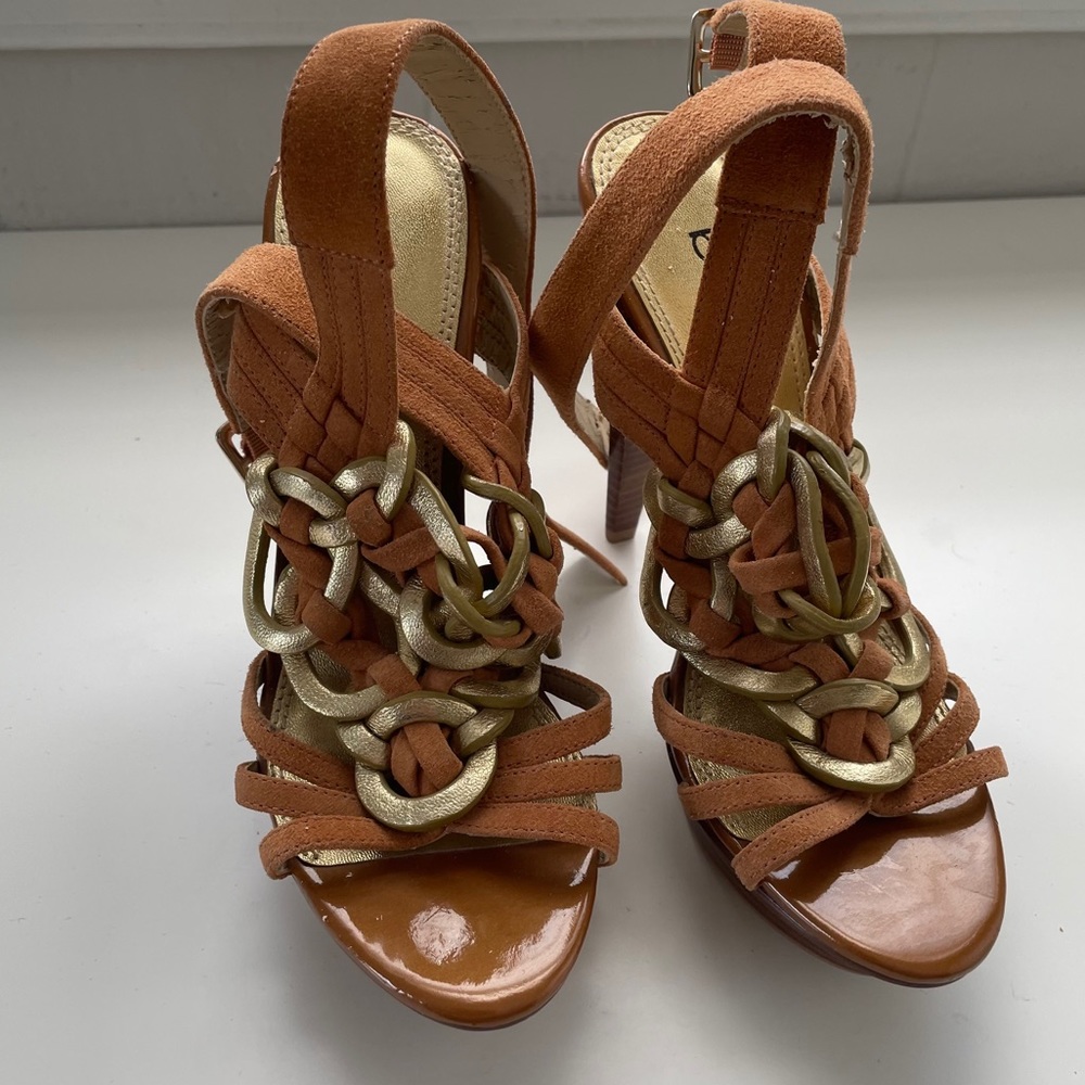 Bebe heels